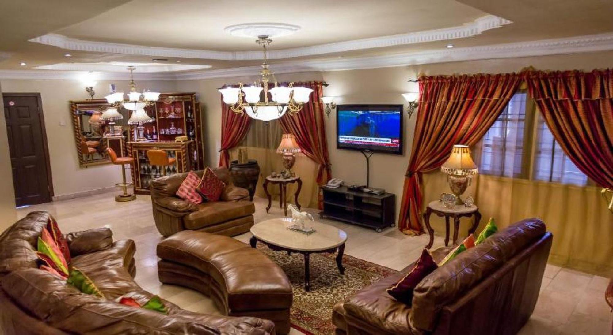 Room In Lodge - Apartment Royale Hotel-3 Bd Apartment Икея Экстерьер фото