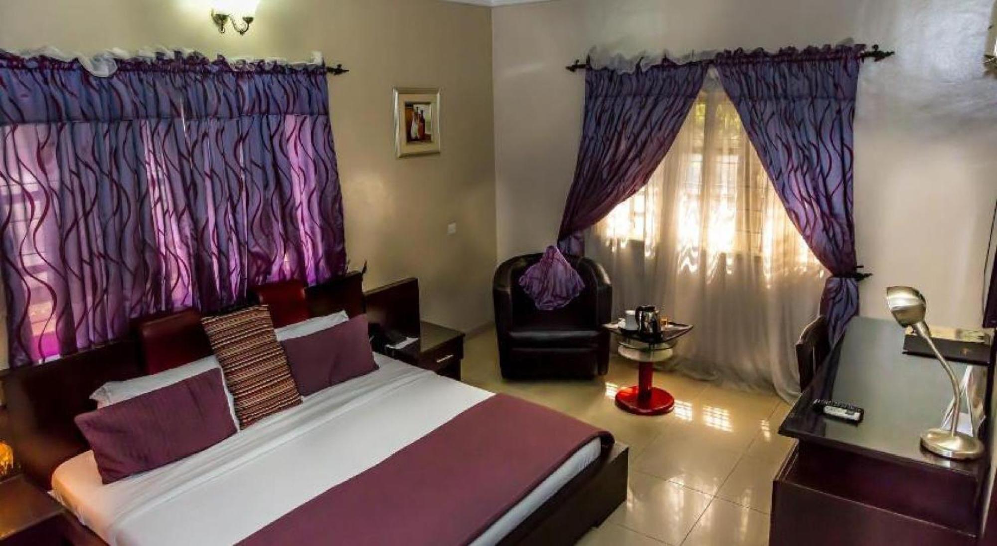 Room In Lodge - Apartment Royale Hotel-3 Bd Apartment Икея Экстерьер фото